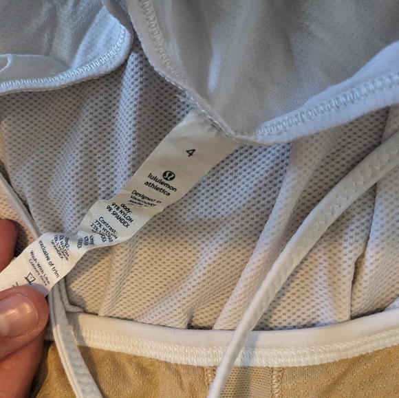 Lululemon tank top - Picture 3 of 3